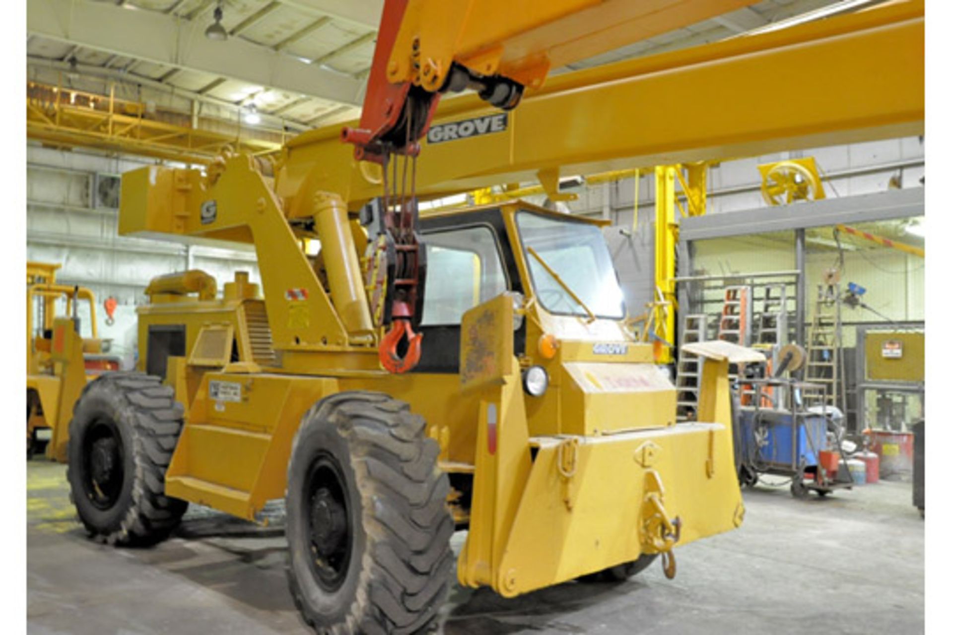 GROVE MODEL RT58 14-Ton Capacity Diesel Rough Terrain Telescoping Boom Mobile Crane - Image 4 of 11