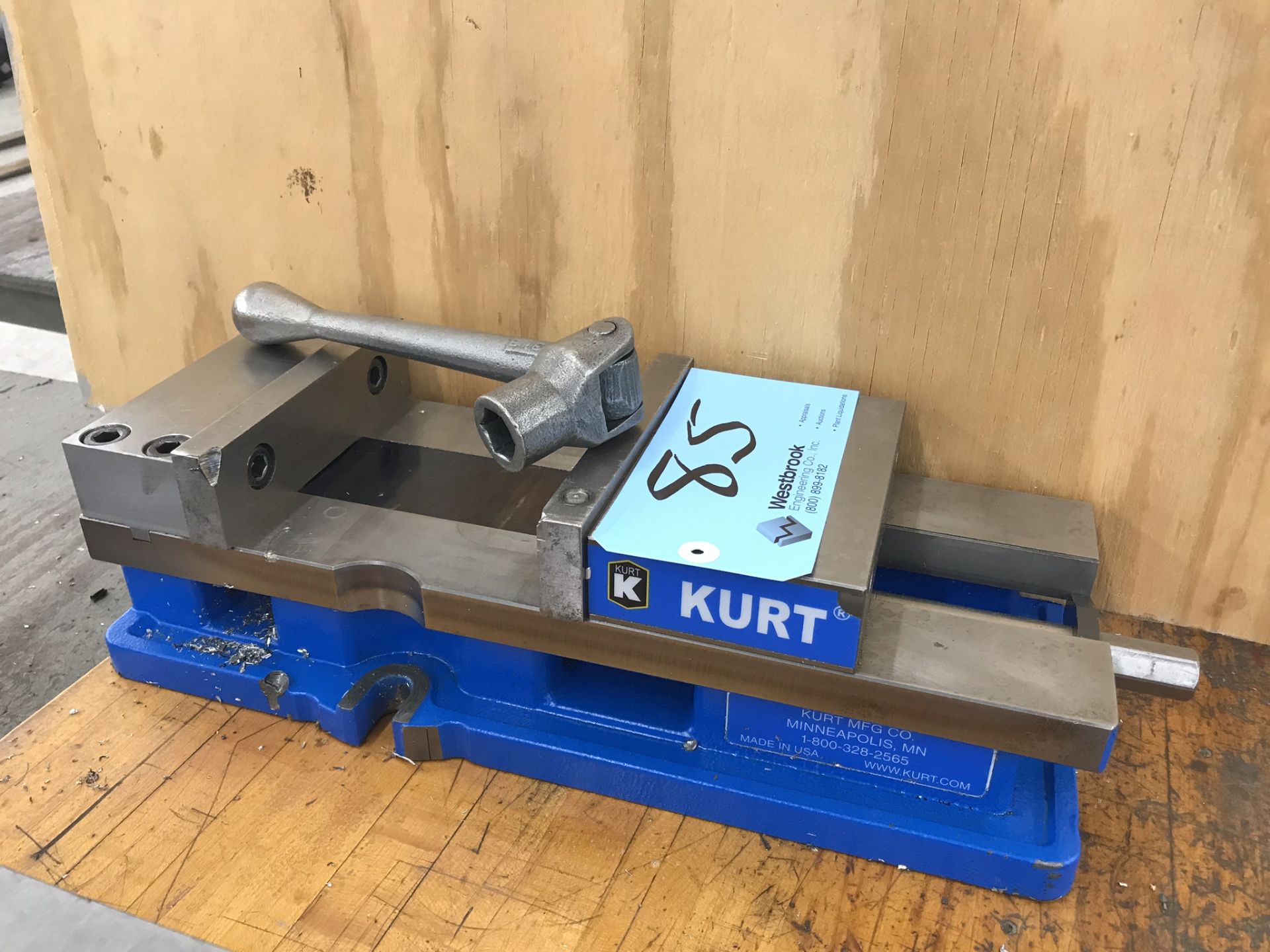 Kurt HD690 Anglock Precision Machine Vise