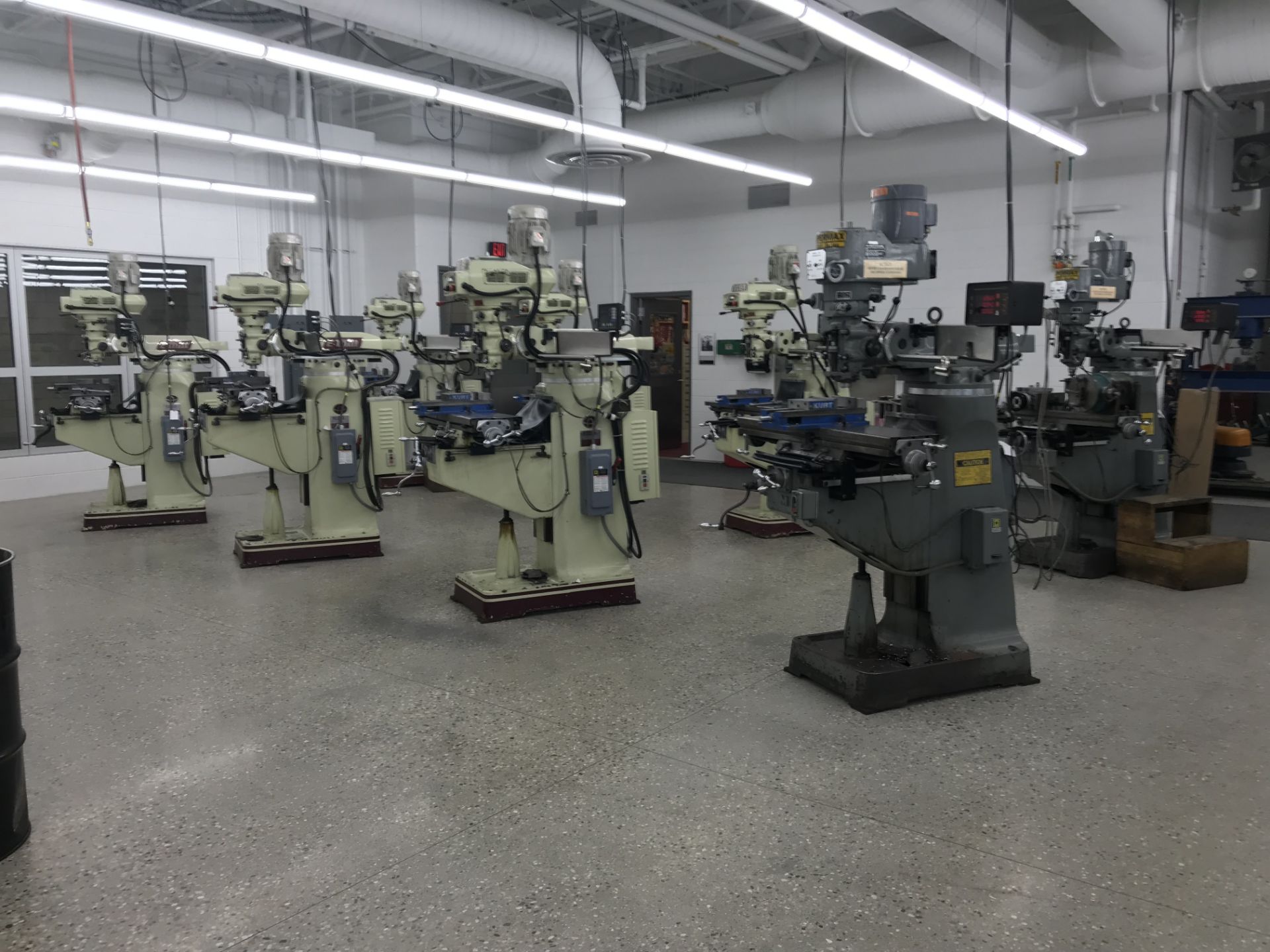 Featuring - Supermax & Acer Vertical Milling Machines *See Lots 9-17 to Bid