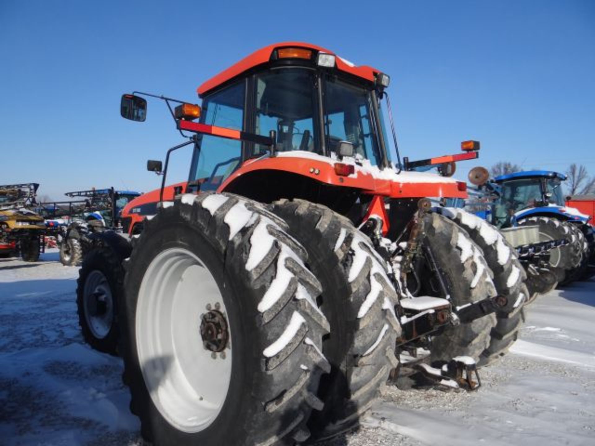 Agco DT180 Tractor 480/80/R46 Tires, MFWD, 2922 hrs,Front Fender, 4 SCV - Image 2 of 4
