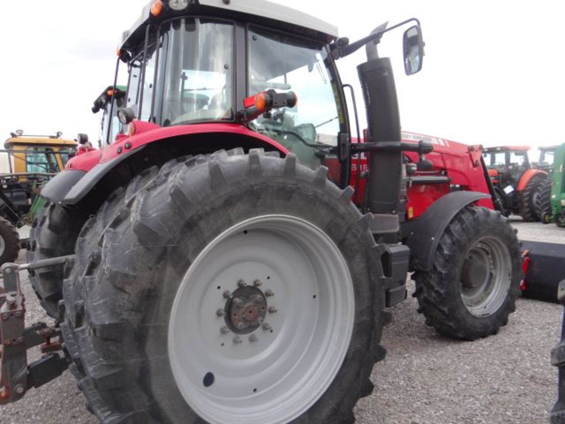 MF 7618 Tractor, 2014 #151639, MFWD, Cab, A/C, Radio, Joystick, IVT Transmission, 2 Scv's, 540/ - Image 5 of 6