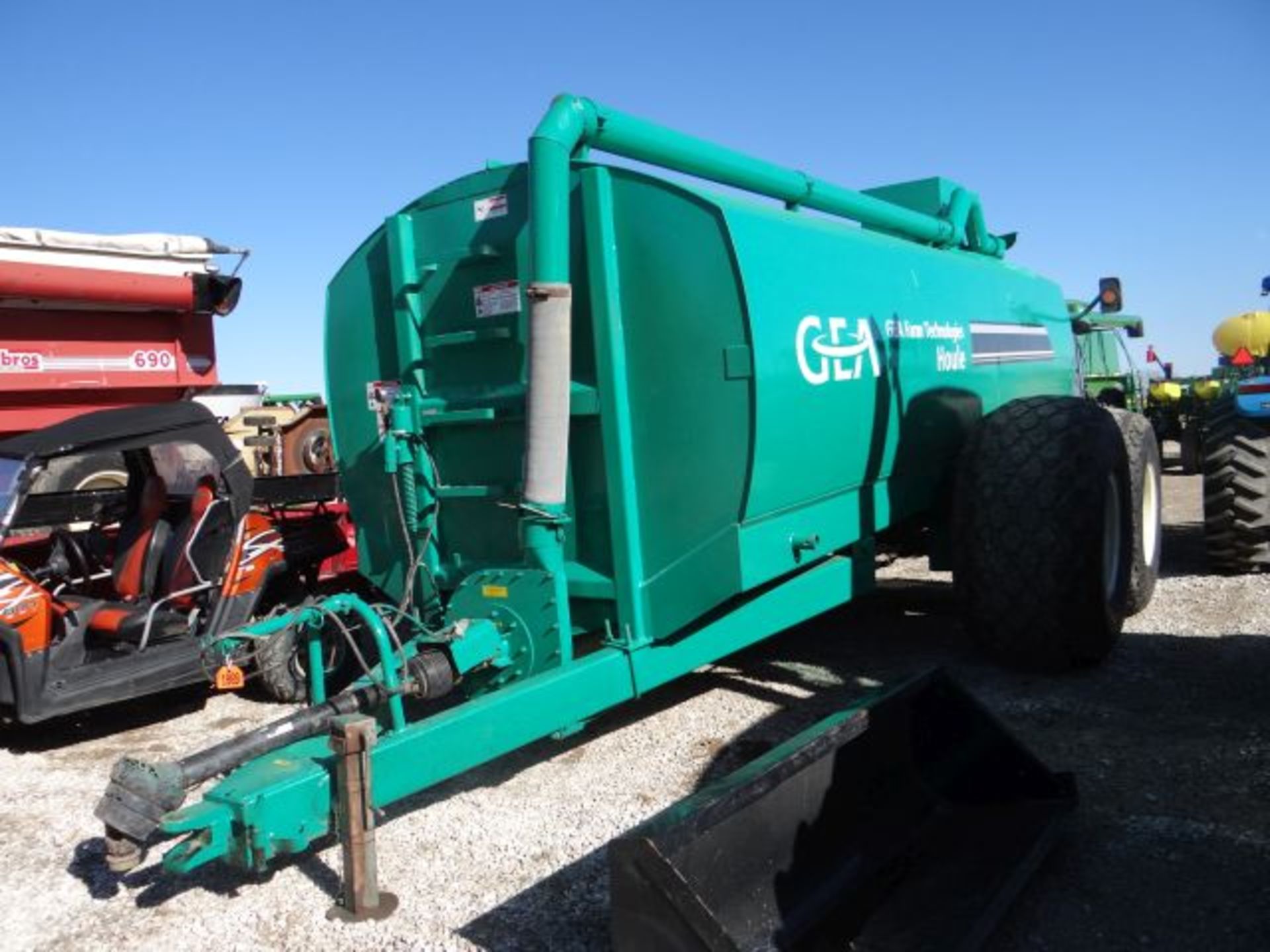 Manure Tank 6000 Gal