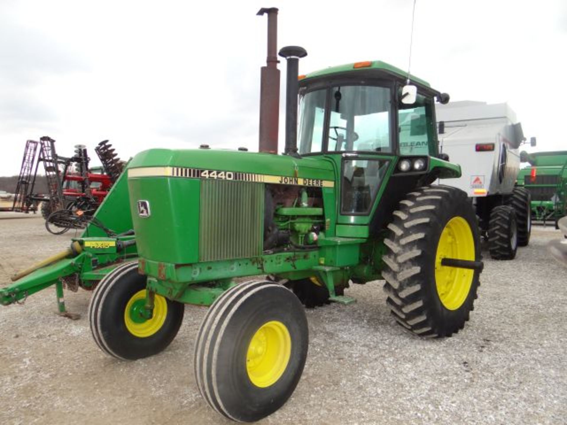 JD 4440 Tractor Quad Range, 7500 hrs, Perfect in Everyway