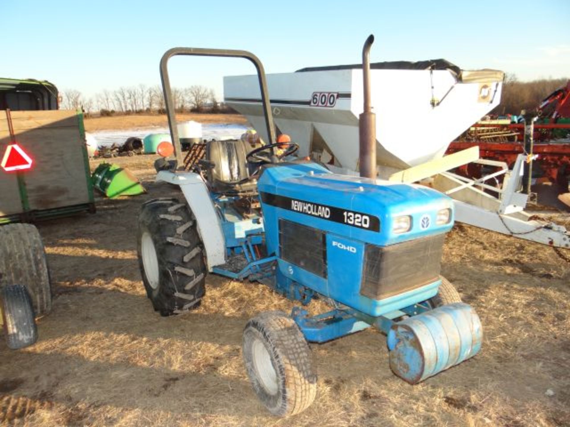 NH 1320 Tractor, 1998 Diesel, Manual in Shed