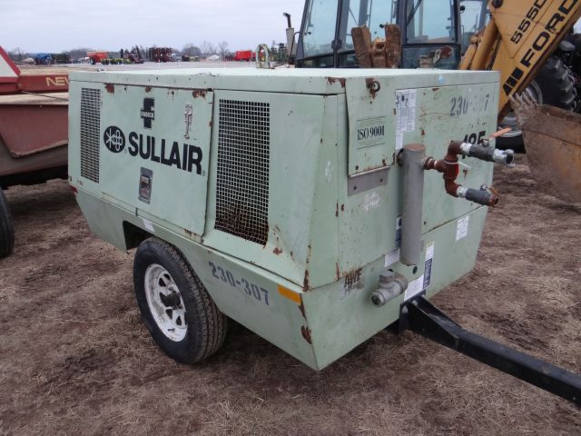 Sullair Air Compressor 185 CFM Serviced, Good Working Condition