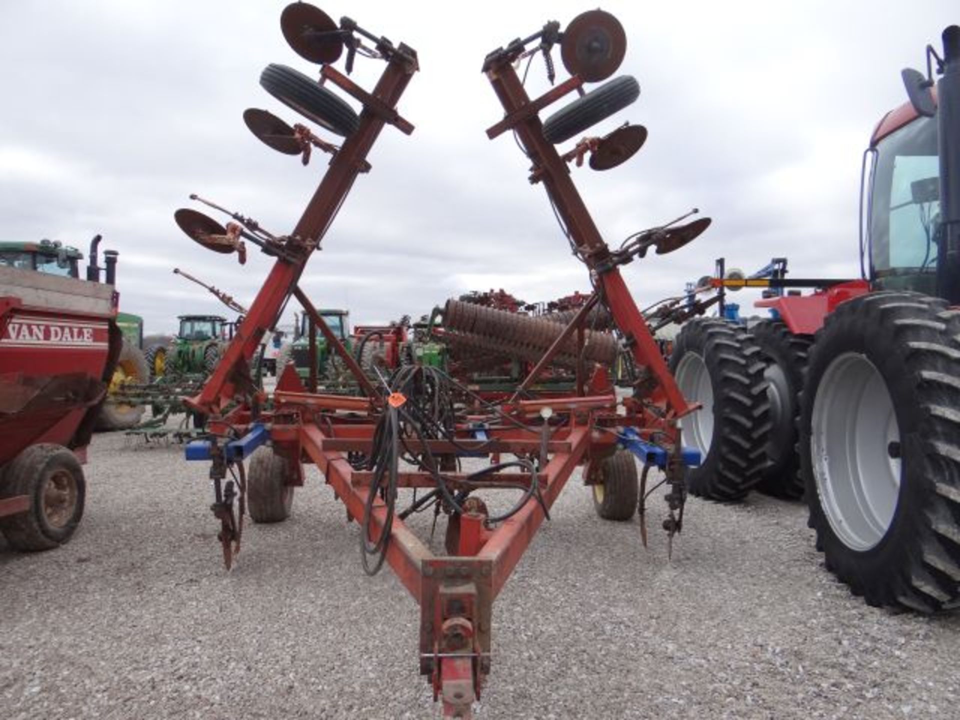 Clark Anhydrous Applicator No-Till Coulters, Hyd Flow Meter, 13 Knife - Image 3 of 3