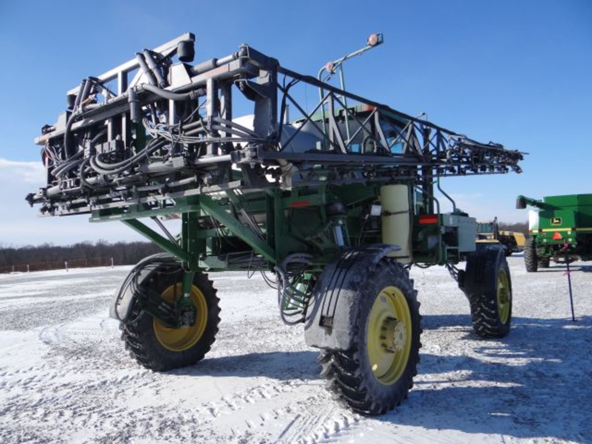 JD 4700 Sprayer - Image 4 of 4