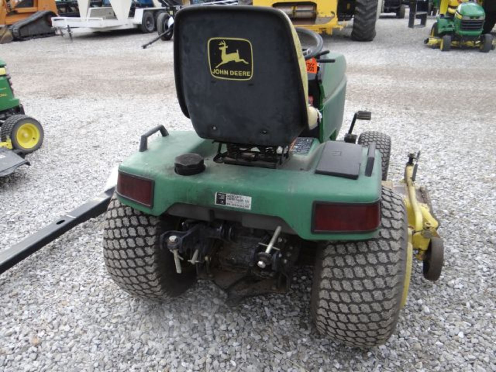JD 445 Lawn Mower 1076 hrs - Image 5 of 6