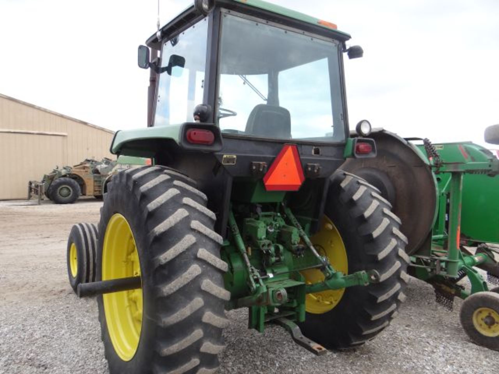 JD 4440 Tractor Quad Range, 7500 hrs, Perfect in Everyway - Image 4 of 5