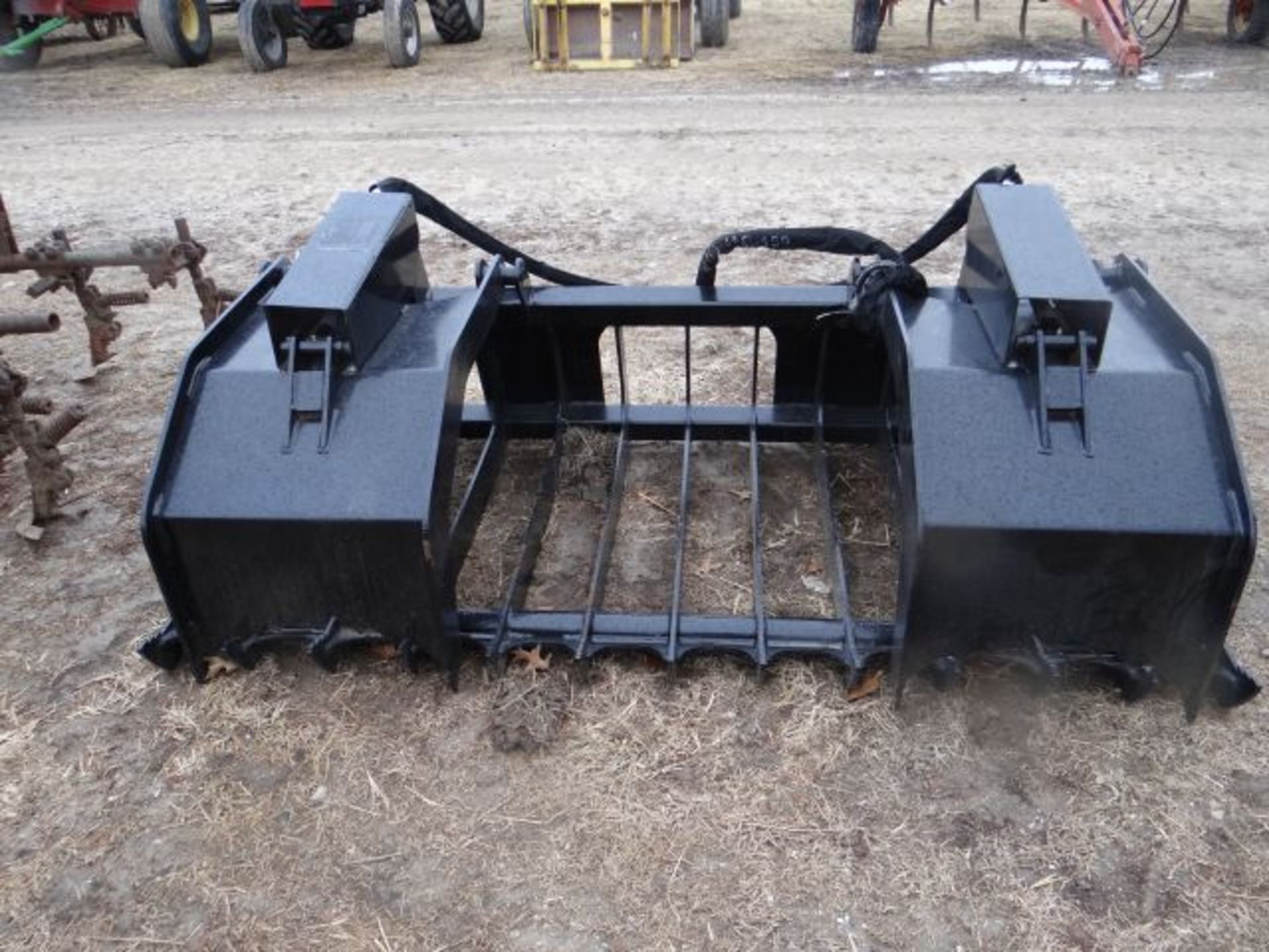 Hawz Skid Steer Grapple Bucket 84", Extra Heavy Duty, Root & Brush Bucket, New