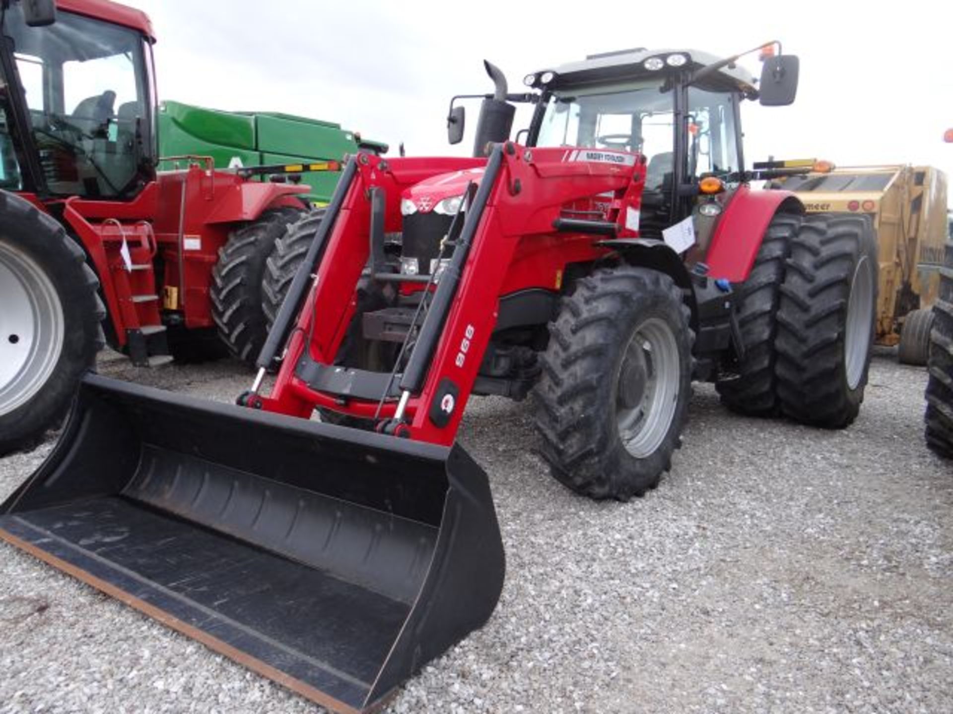 MF 7618 Tractor, 2014 #151639, MFWD, Cab, A/C, Radio, Joystick, IVT Transmission, 2 Scv's, 540/