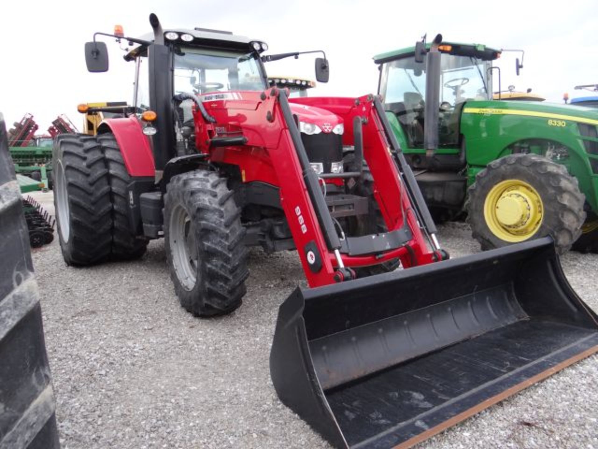 MF 7618 Tractor, 2014 #151639, MFWD, Cab, A/C, Radio, Joystick, IVT Transmission, 2 Scv's, 540/ - Image 3 of 6