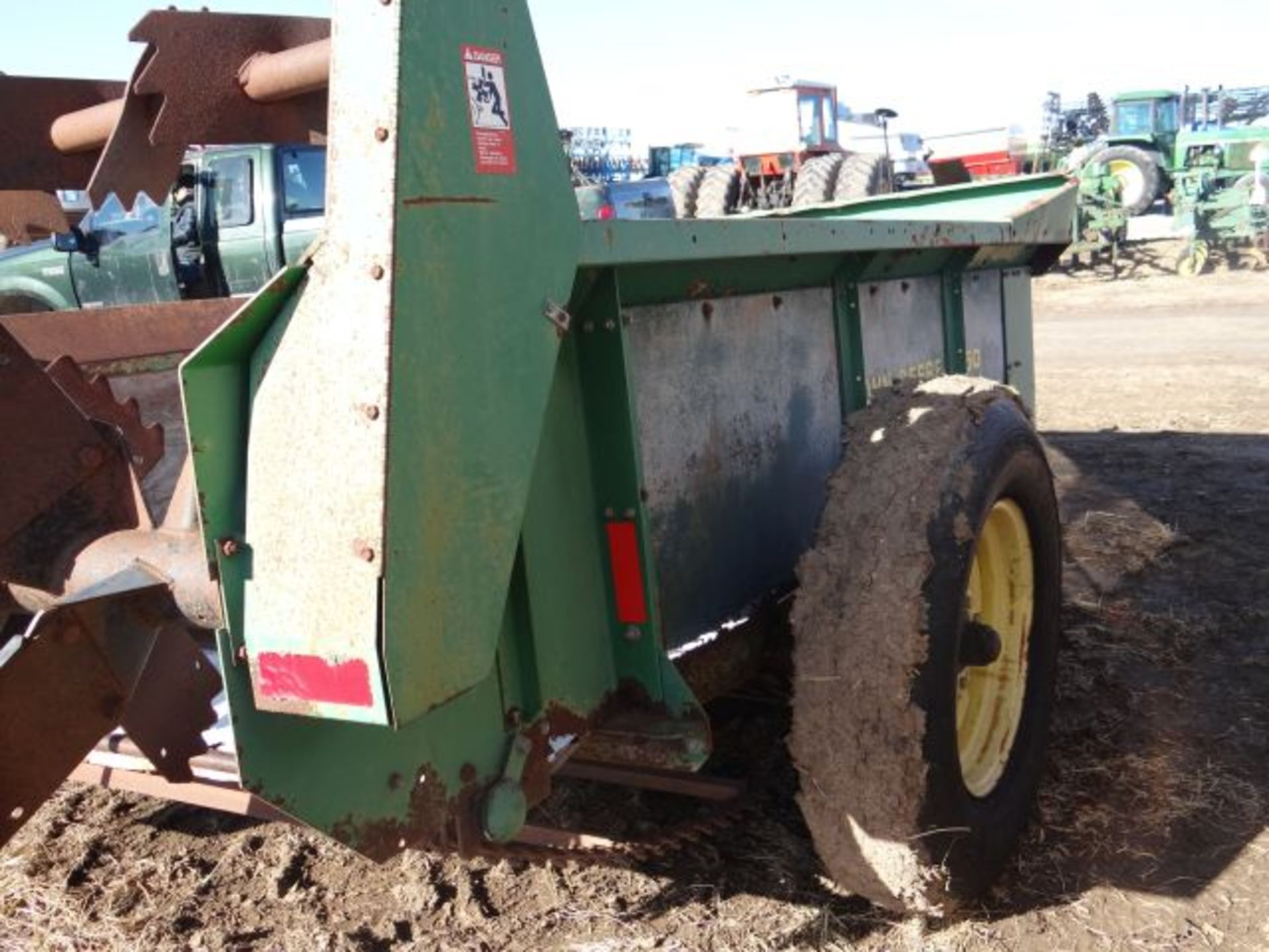 JD 350 Manure w/ 540 PTO - Image 5 of 5