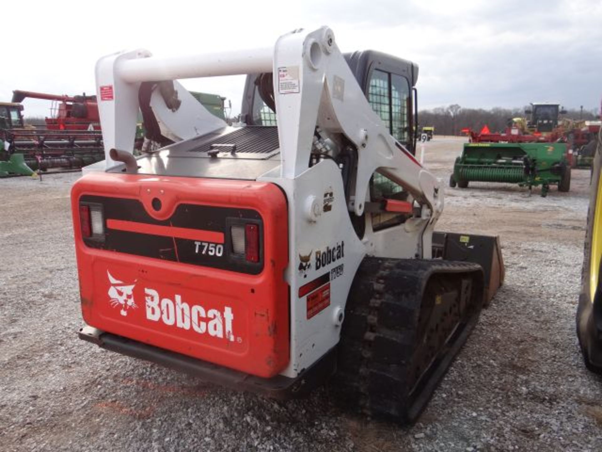 Bobcat T750, 2014 #158901, CTL, Cab w/ AC and Heat, Joystick Controls Switchable From ISO and H - Image 6 of 6