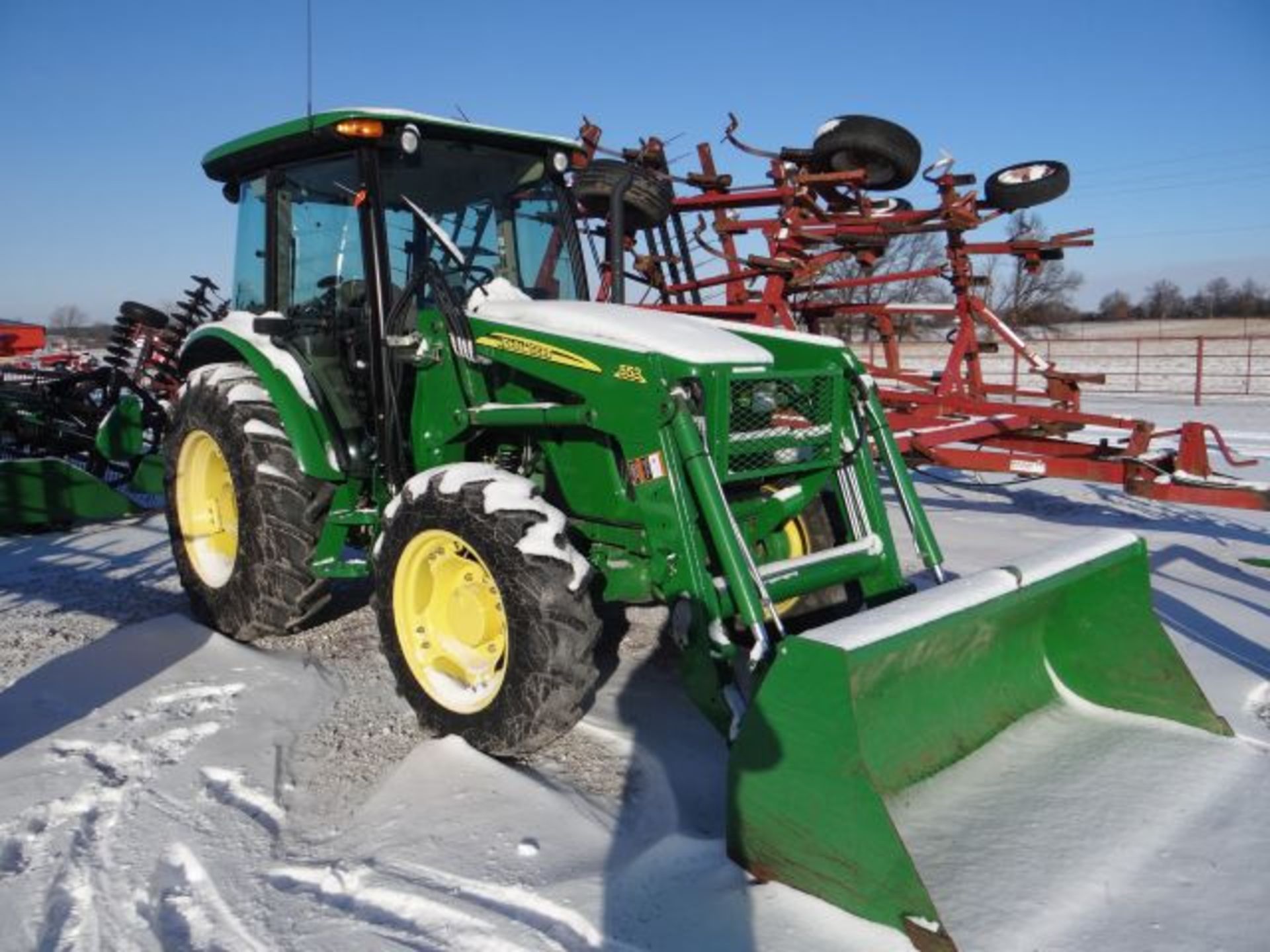 JD 5075M Tractor #56977 MFWD, Fronts 11.2-24, Rears 16.9-30. 16x16 Transmission. 540/540E PTO. 2 - Image 3 of 4