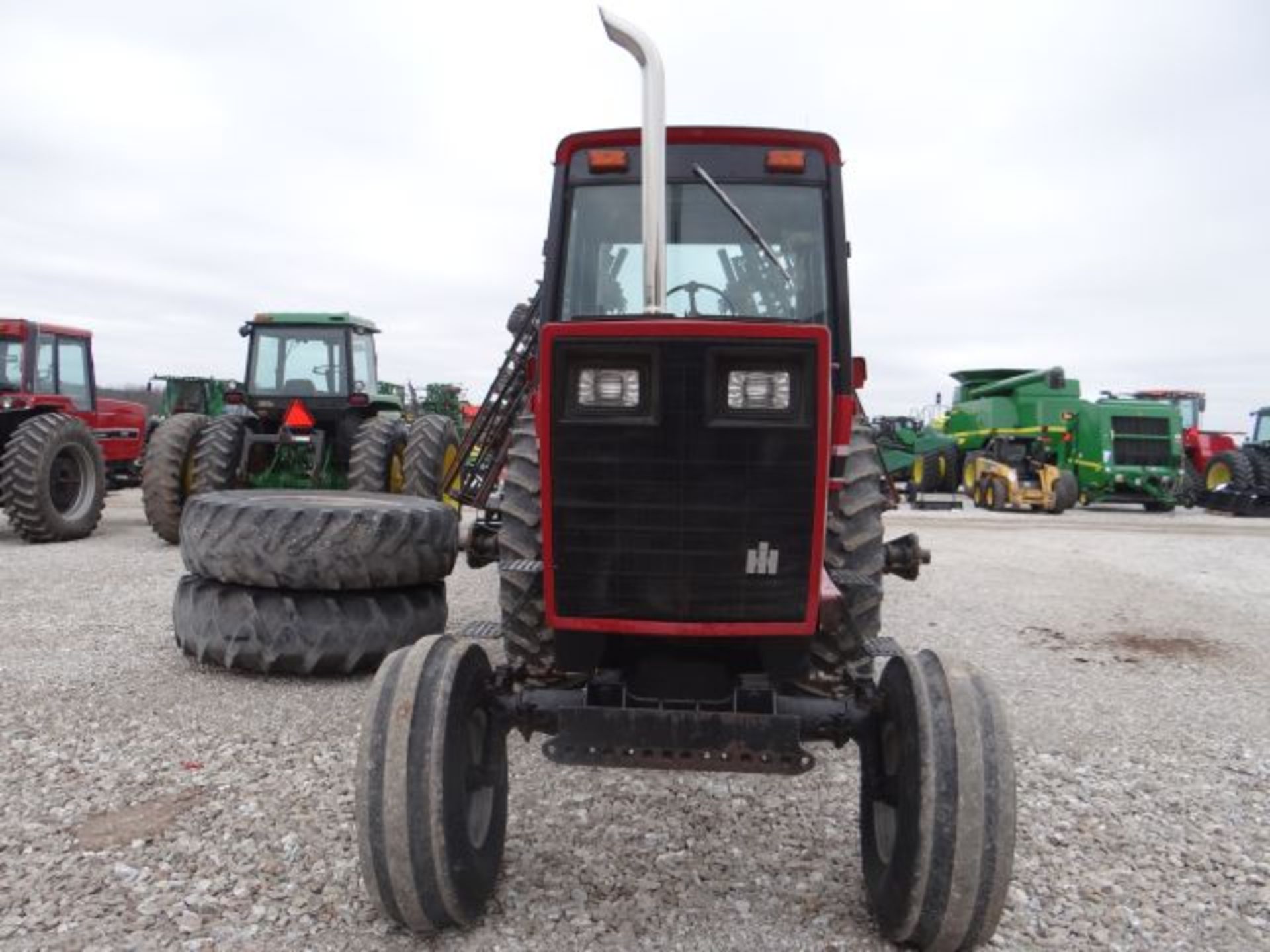 IH 5088 Tractor, 1981 w/ Duals, 4375 hrs - Image 6 of 6