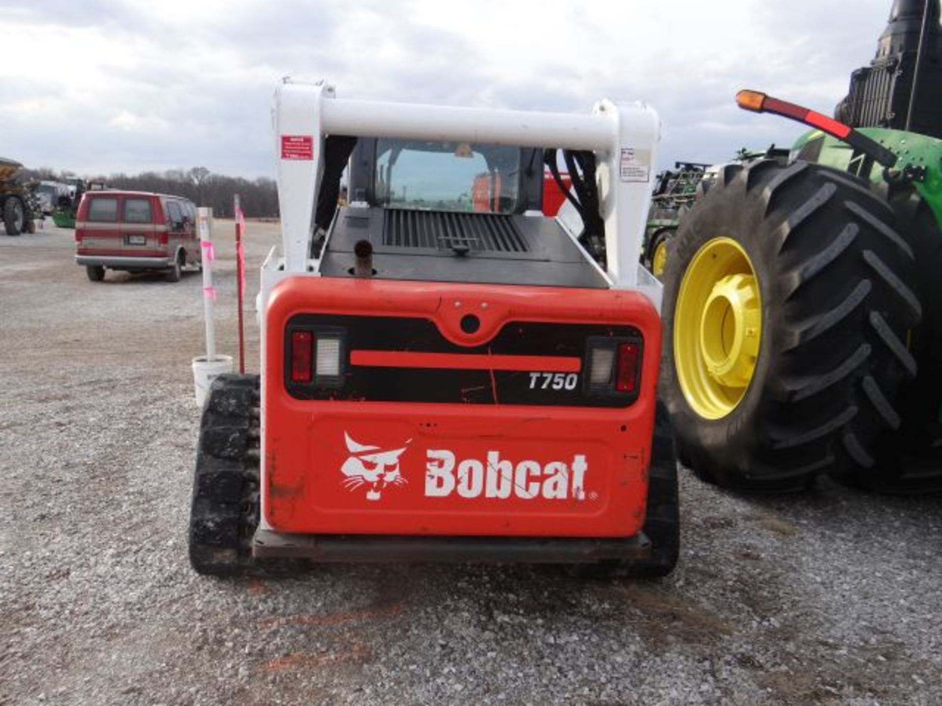 Bobcat T750, 2014 #158901, CTL, Cab w/ AC and Heat, Joystick Controls Switchable From ISO and H - Image 5 of 6