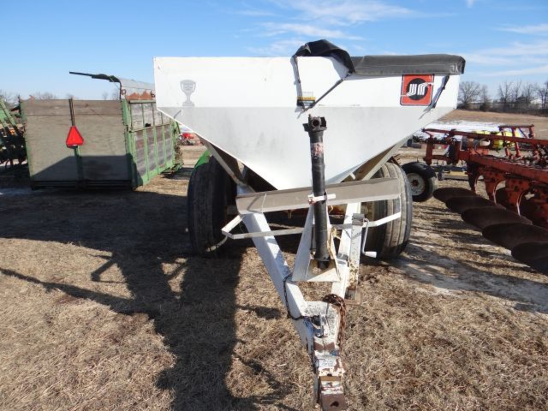 Wilmar Fertilizer Cart 6 Ton - Image 2 of 3