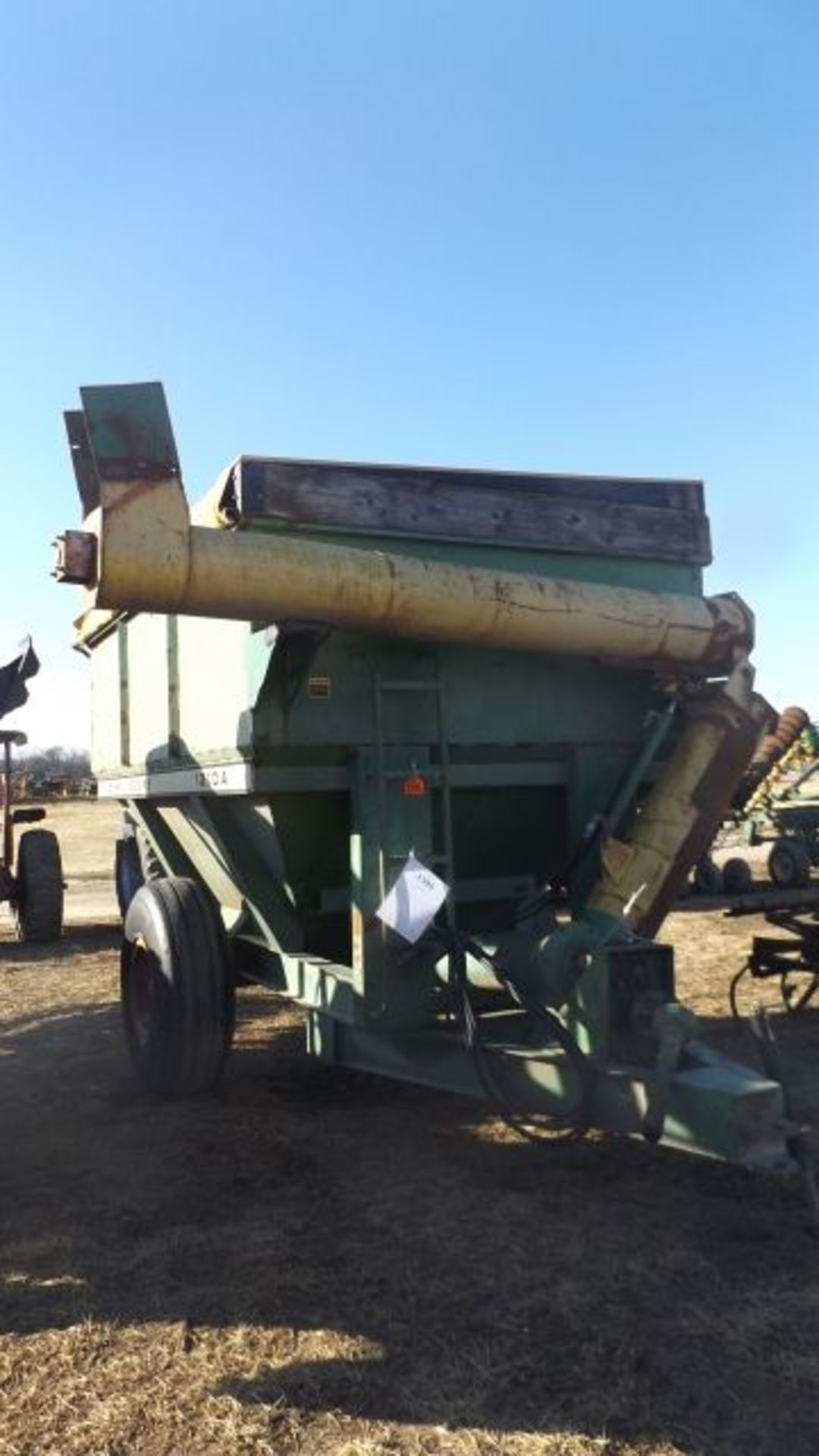 JD 1210A Grain Cart - Image 2 of 2