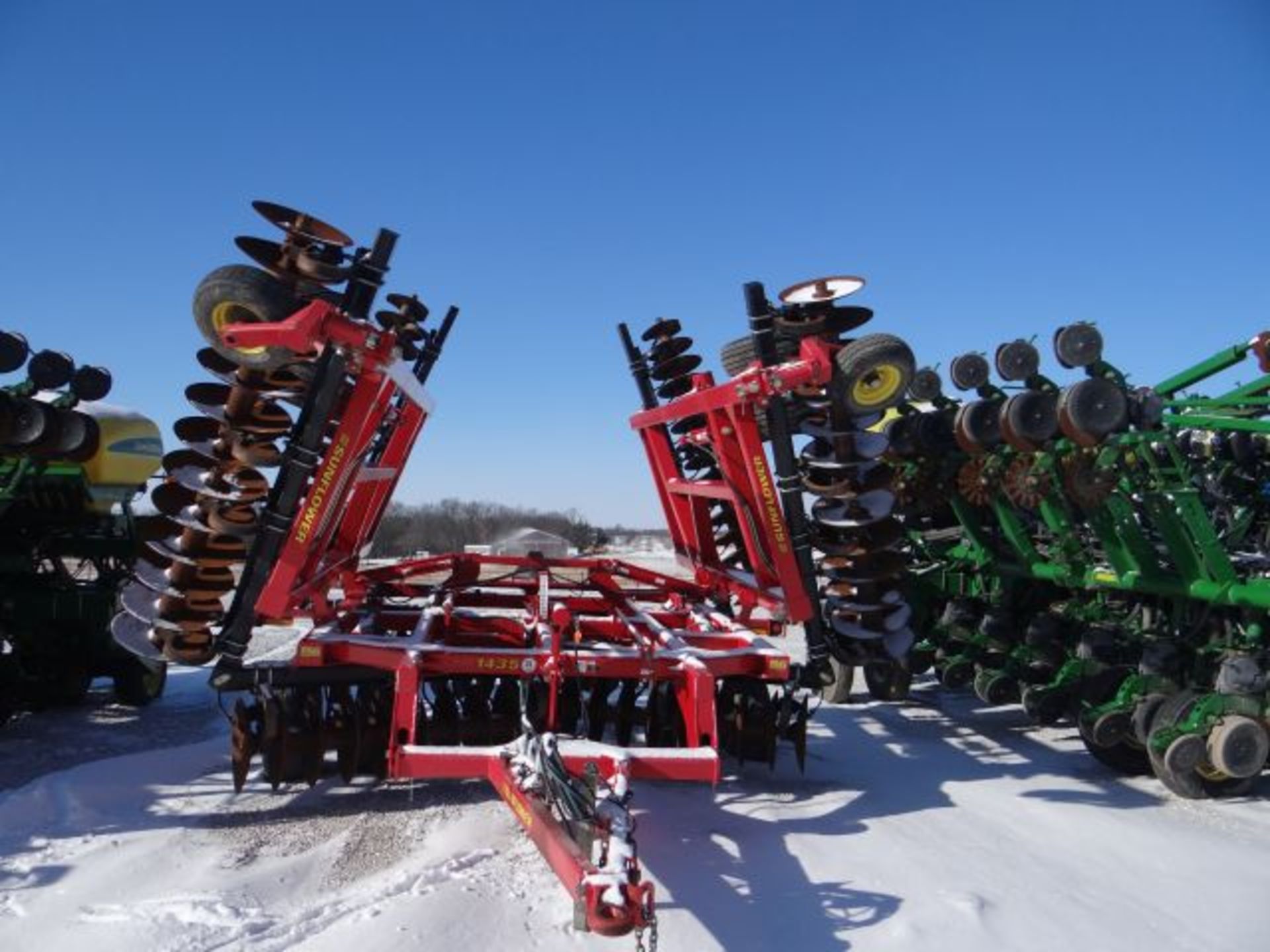 Sunflower 1435 Disk #151835, Disk, 9” Spacing, Front Blades=23.5", Rear Blades= 24", Hyd. Level, - Image 2 of 3