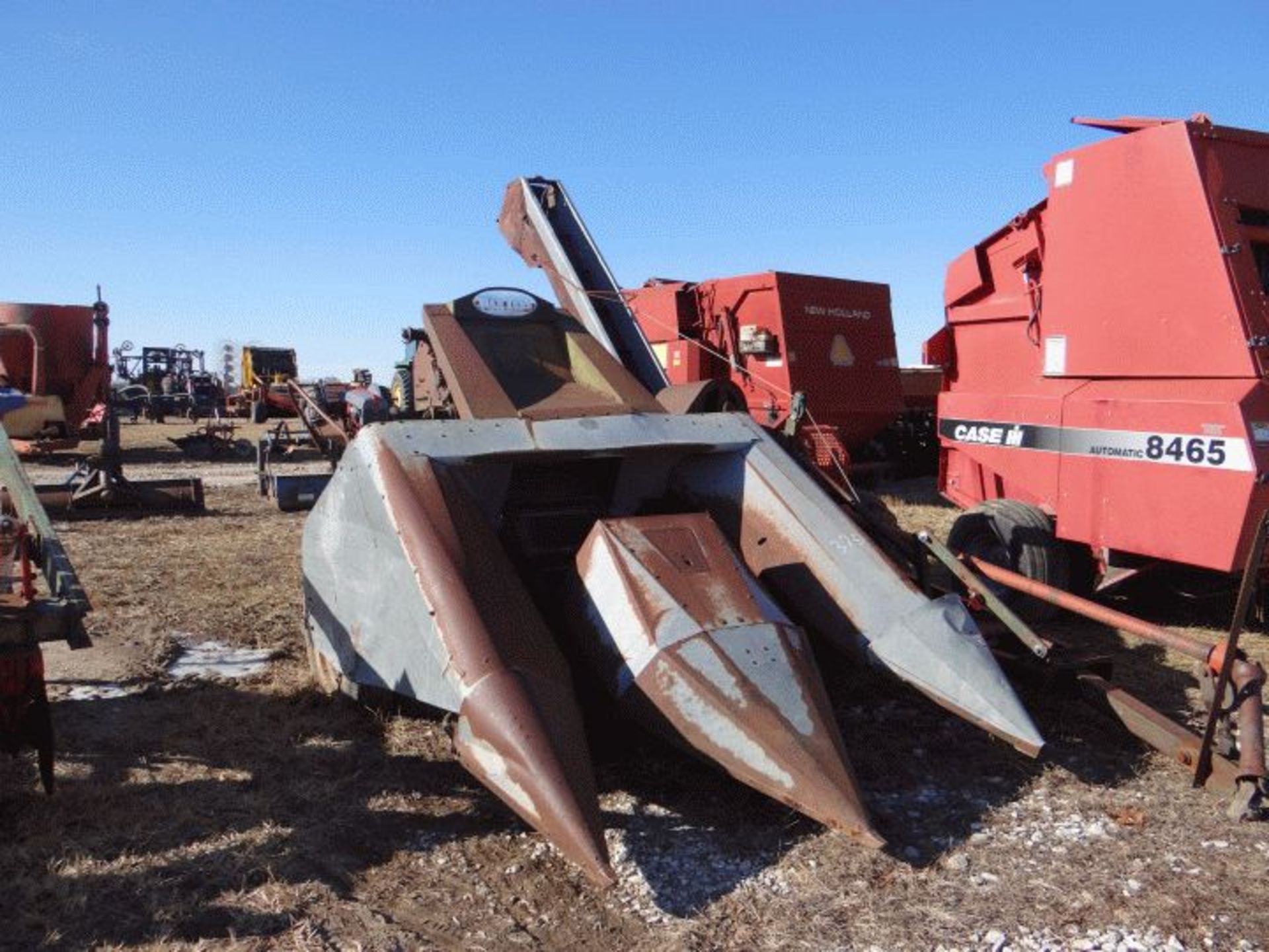 New Idea Corn Picker 2 Row - Image 2 of 3