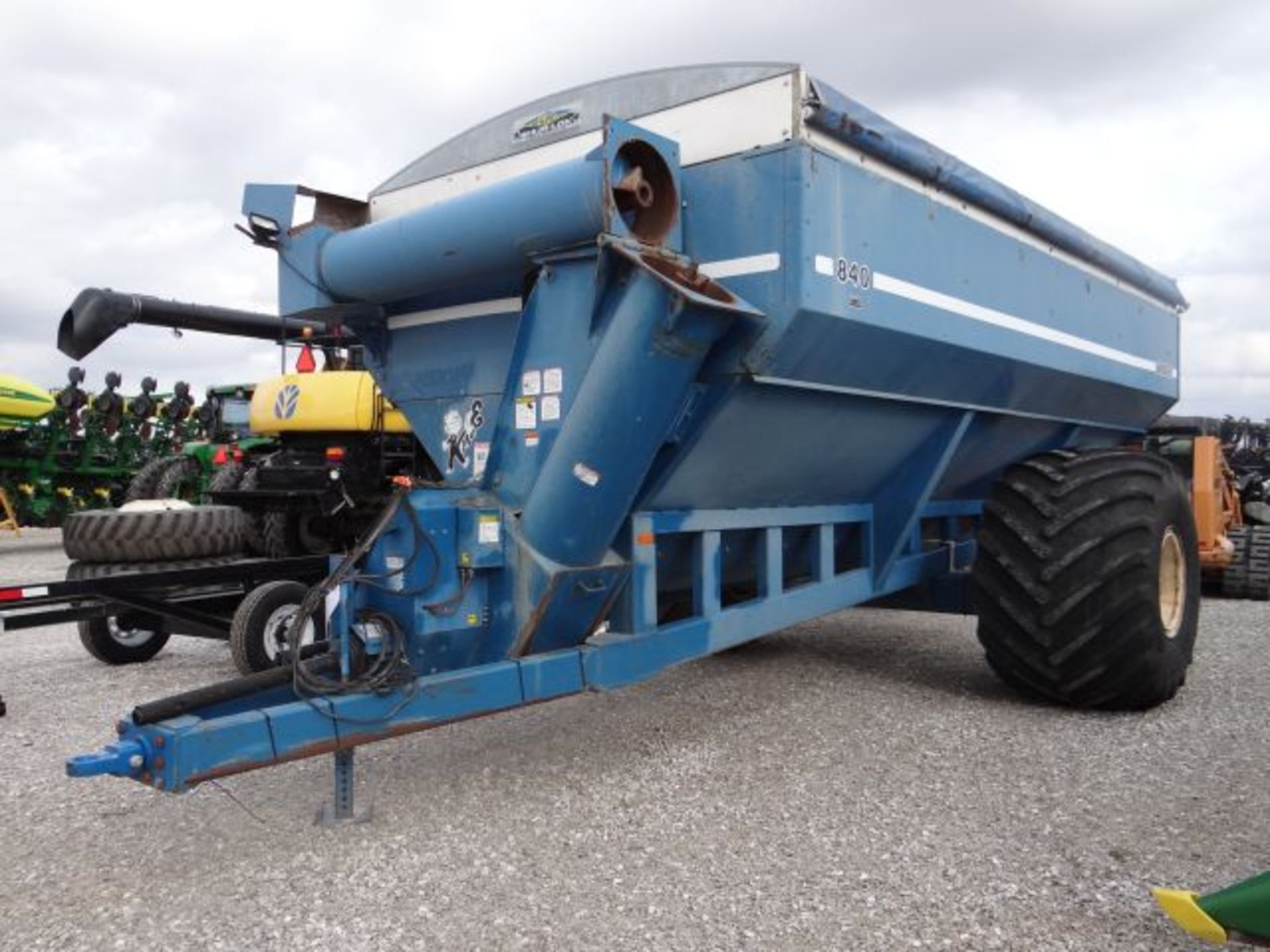 Kinze 840 Grain Cart, 1994 #148557, 840 Bushel, 66X43.00X25 Tires, Tarp, sn# 500854