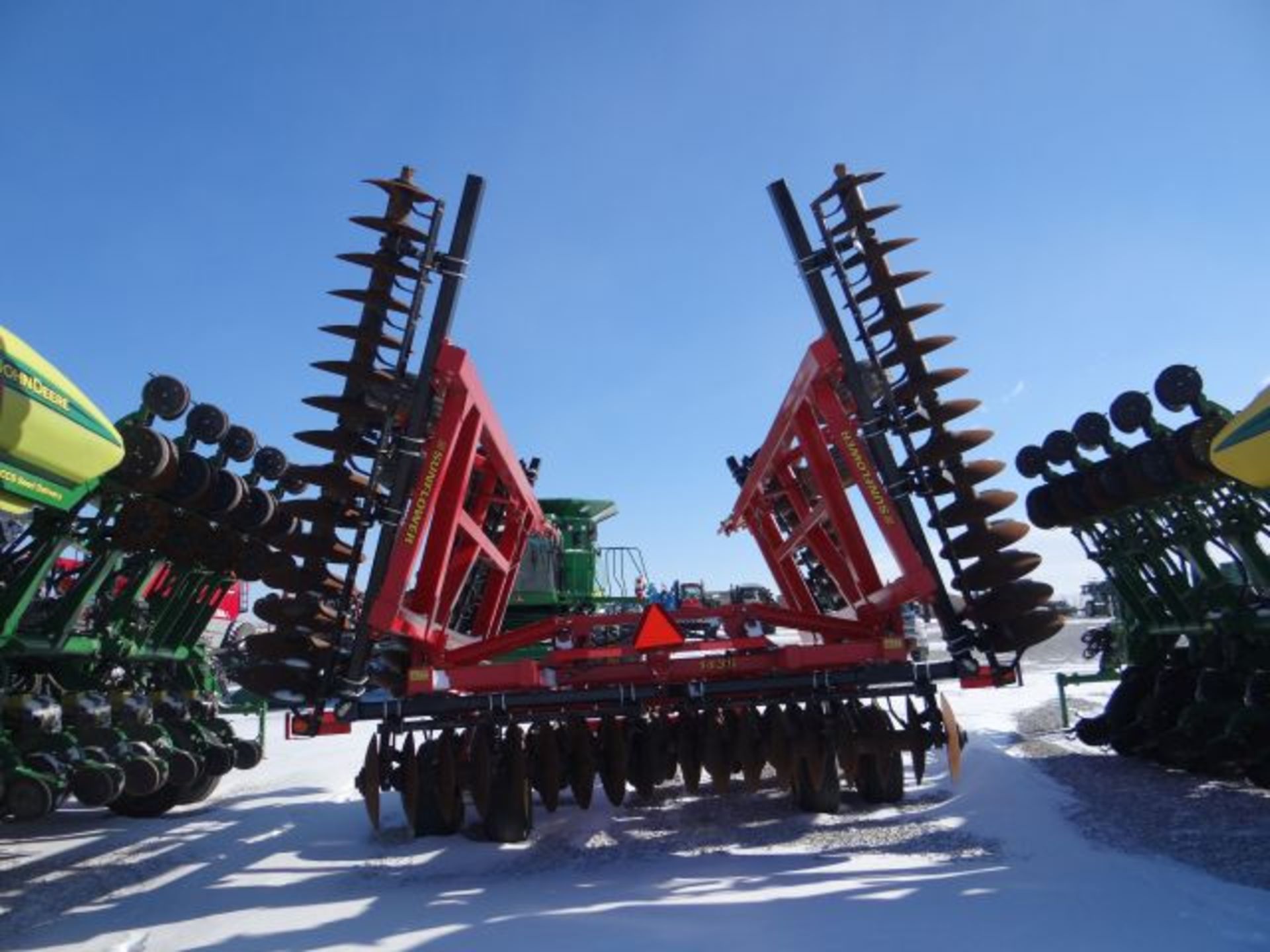 Sunflower 1435 Disk #151835, Disk, 9” Spacing, Front Blades=23.5", Rear Blades= 24", Hyd. Level, - Image 3 of 3