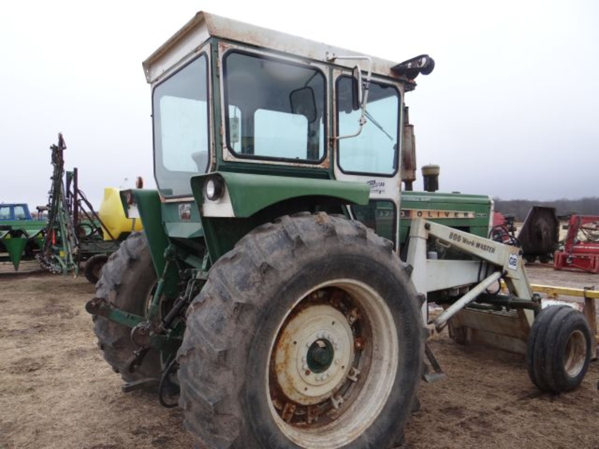 Oliver 1750 Tractor, 1969 w/ 800 Workmaster Loader & Bucket, Gas, Good Tires, Runs Good - Image 3 of 7