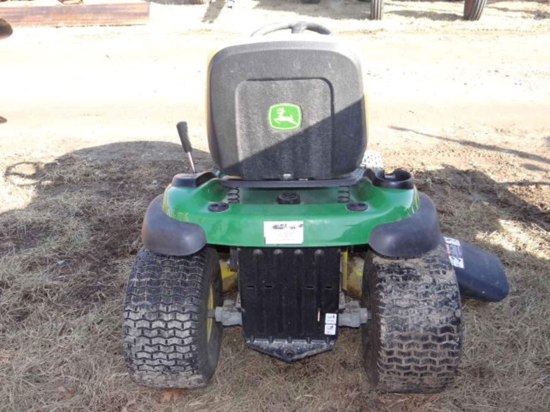 JD LA145 Mower - Image 5 of 5