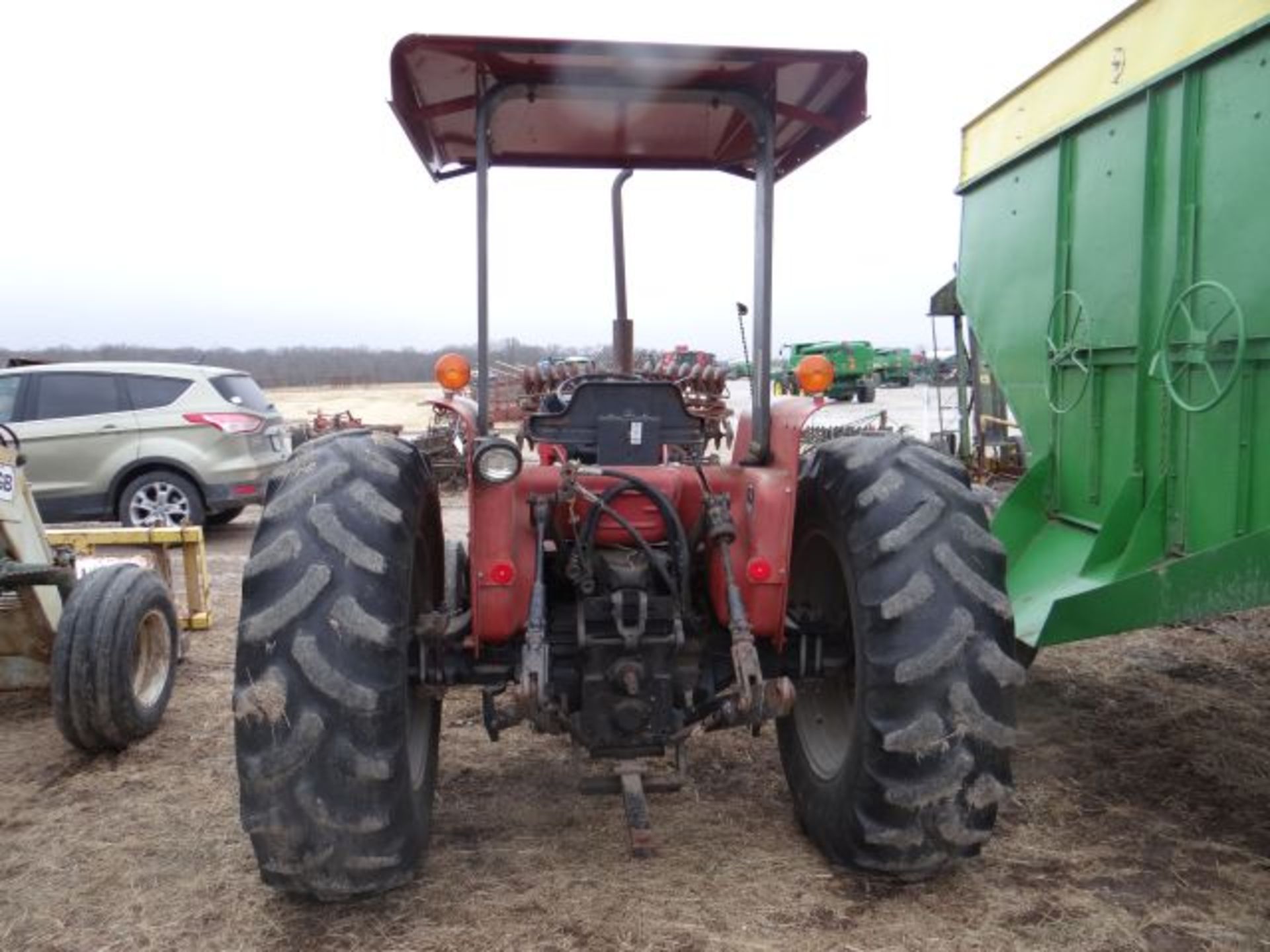 Case IH 585 Tractor, 1987 1923 hrs, Runs Great, Good Tires - Image 5 of 5