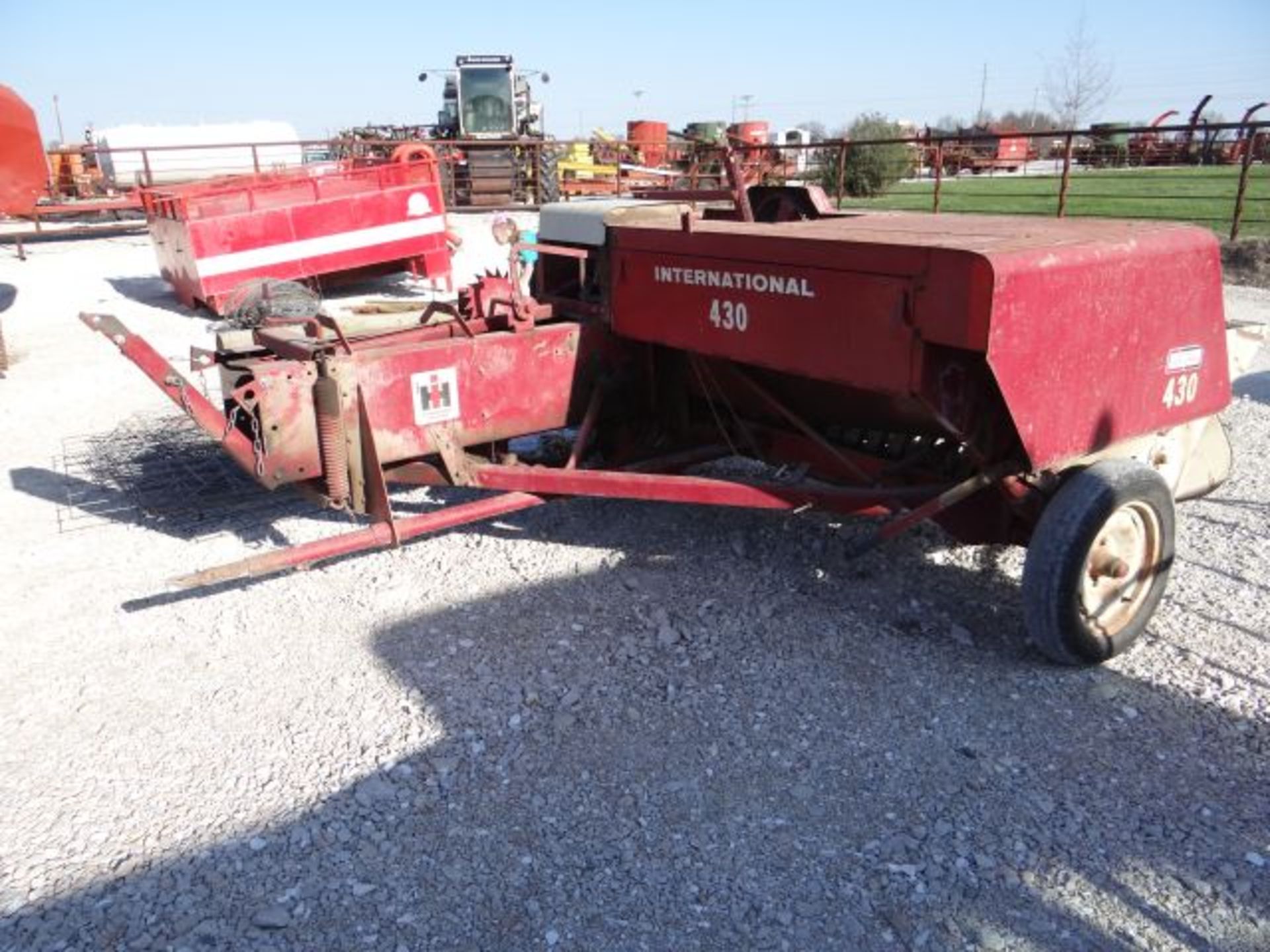 IHC 430 Square Baler, 1975 - Image 3 of 3