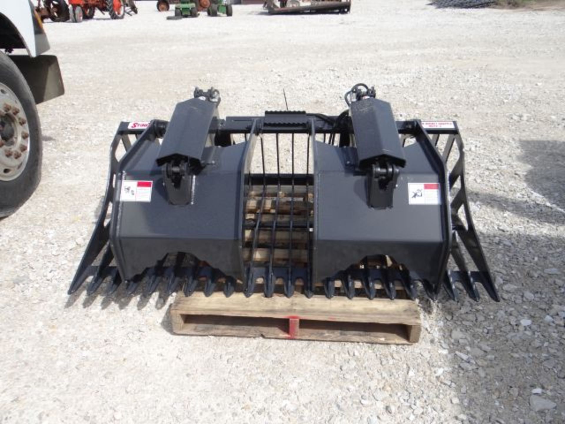 HD72 Stout Skid Loader Grapple