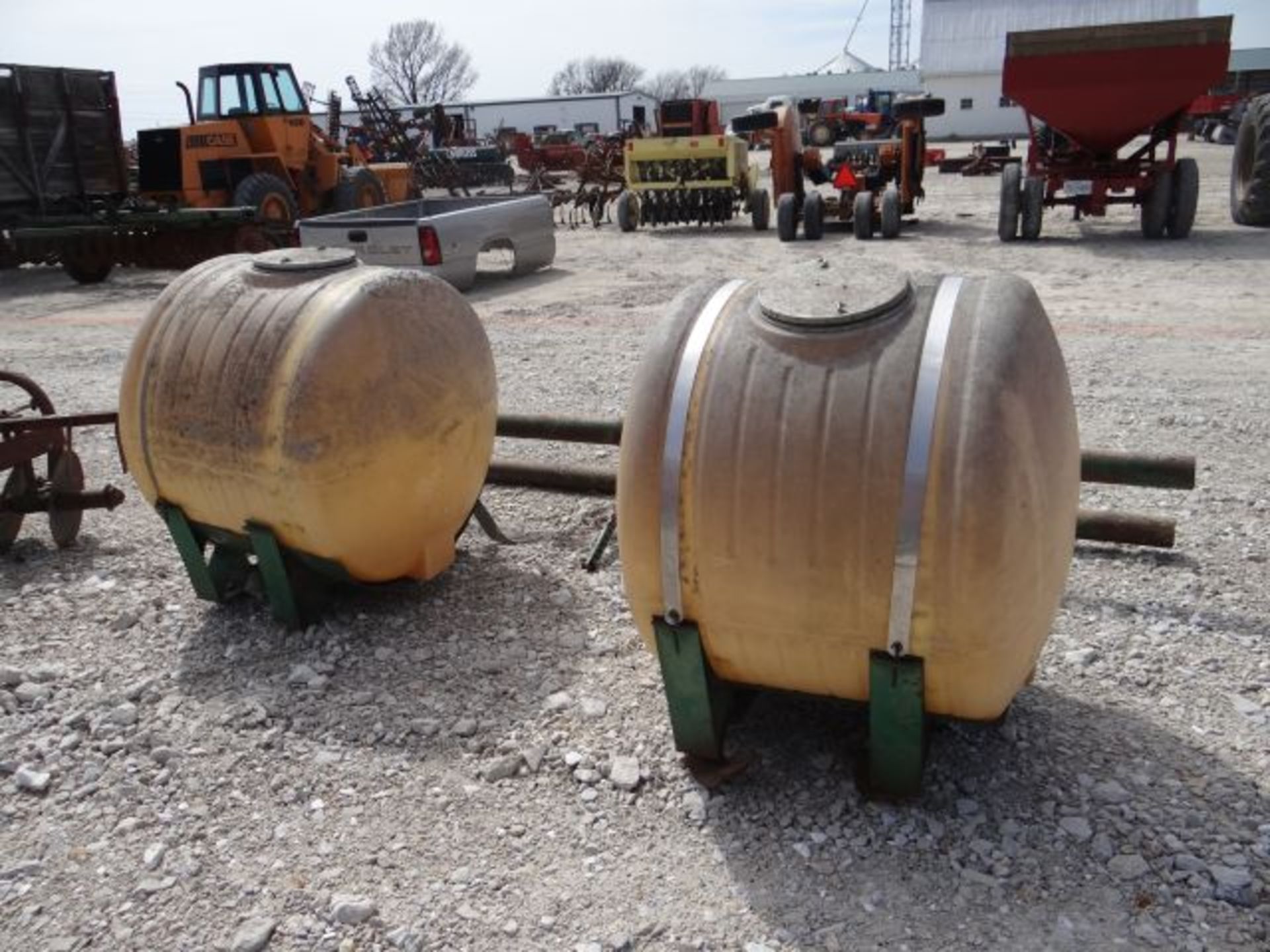 Set of Saddle Tanks - Image 2 of 2