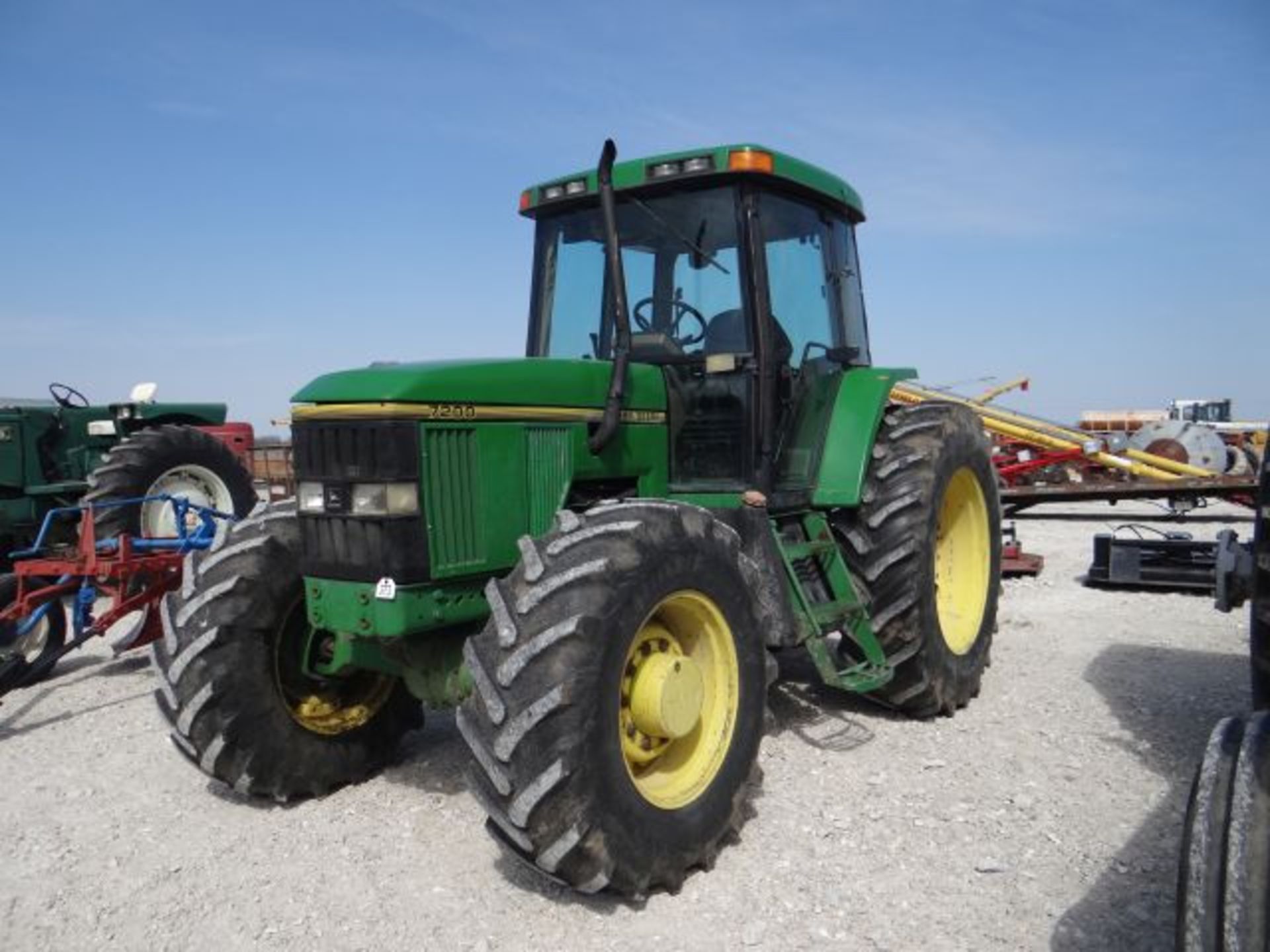 JD 7200 Tractor - Image 3 of 6