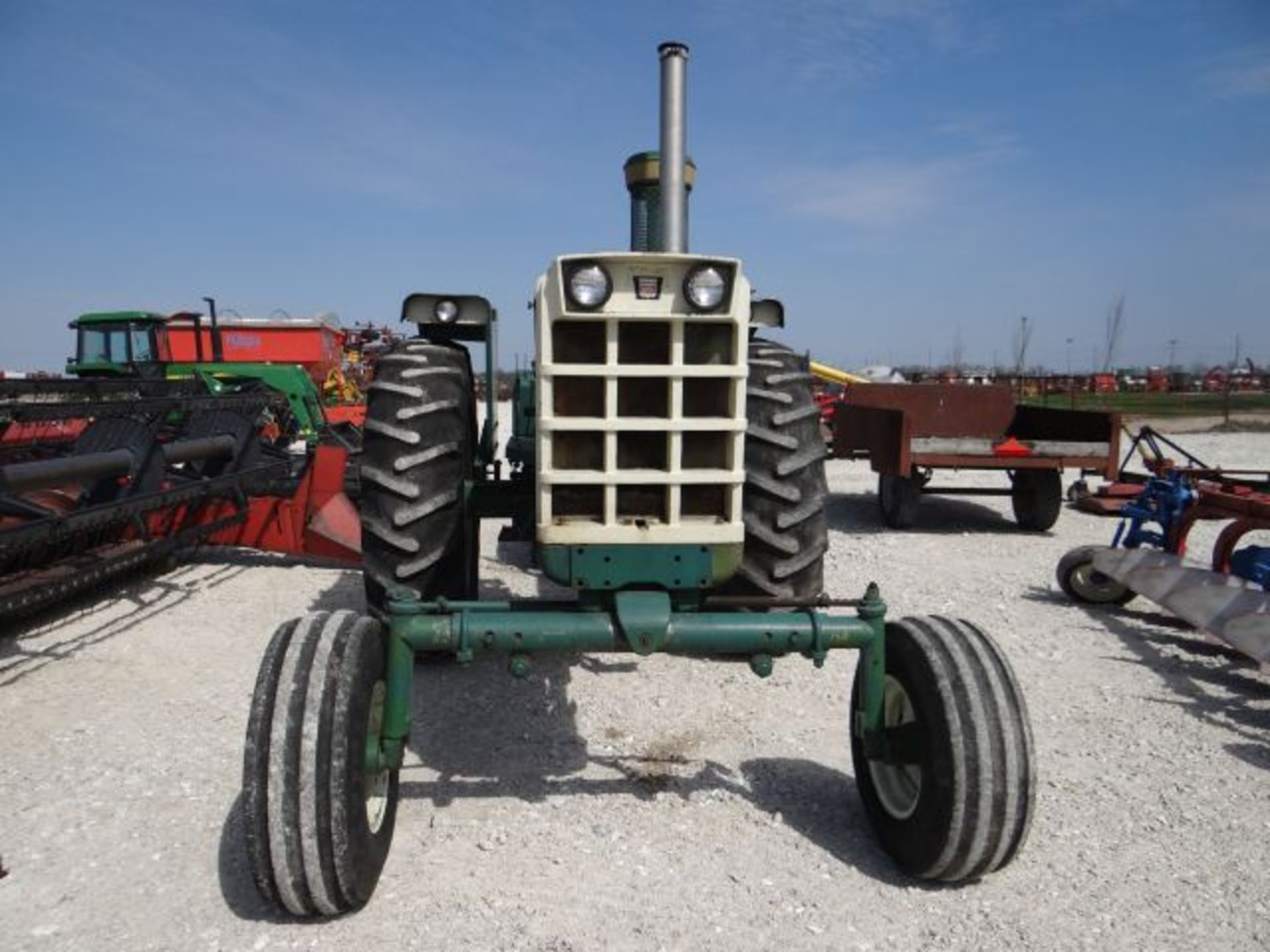 Oliver 1855 Diesel Tractor - Image 3 of 7