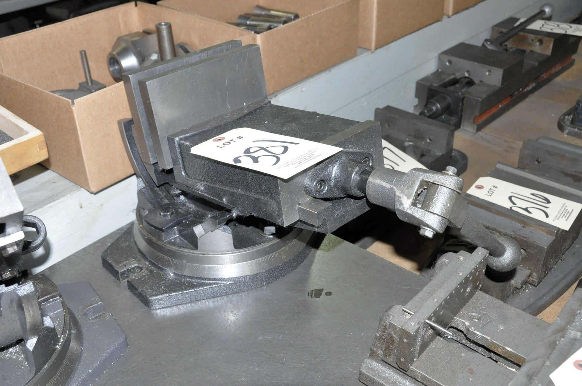 6" Inclinable Rotary Machine Vise with 6 1/2" Jaws