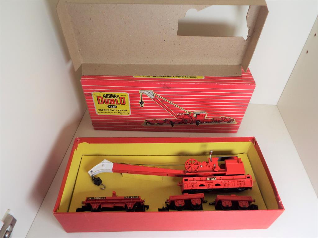 Hornby Dublo - an OO gauge Breakdown Crane # 4620 with match truck and four screw jacks,