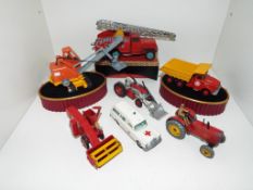 Dinky / Corgi / Matchbox - Dinky Massey Ferguson tractor,