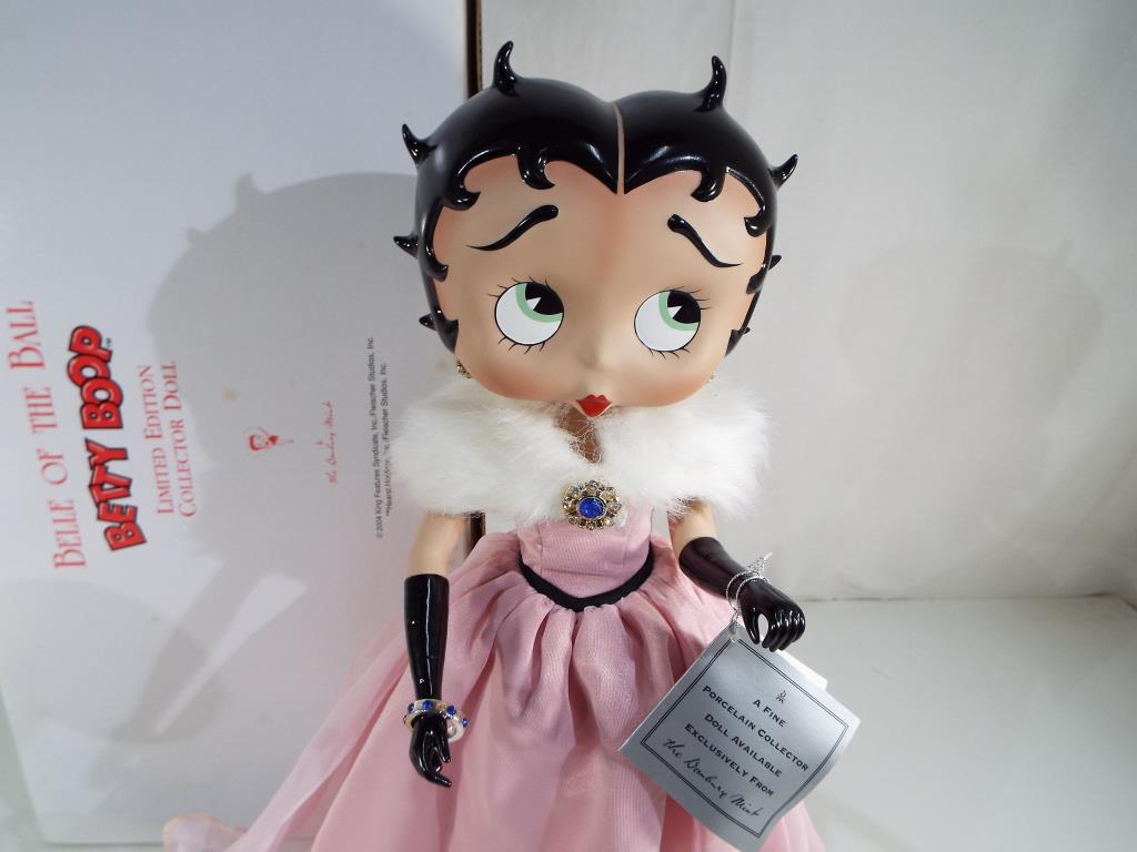 Betty Boop - a good quality Danbury Mint Betty Boop limited edition collectors doll entitled Belle - Image 2 of 3