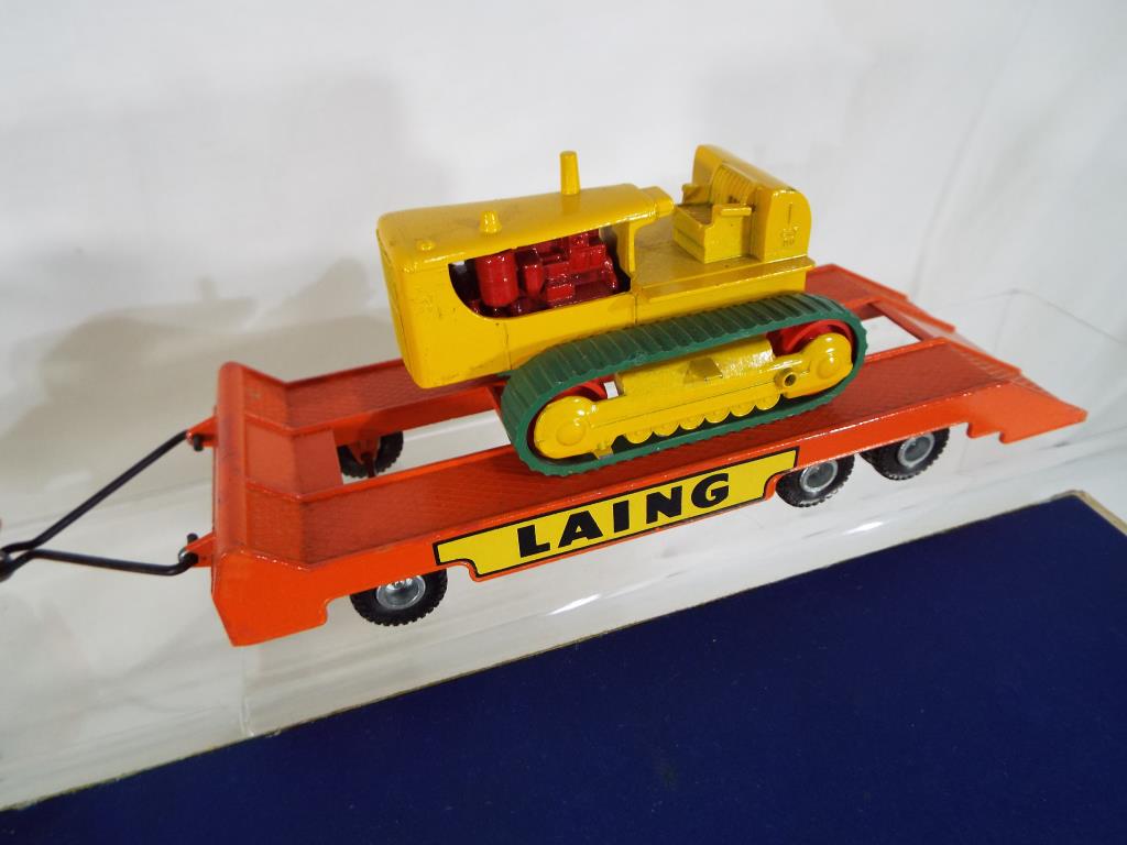 Matchbox King Size by Lesney - a metal diecast model Tractor and Transporter, Laing # K-8, - Image 2 of 5