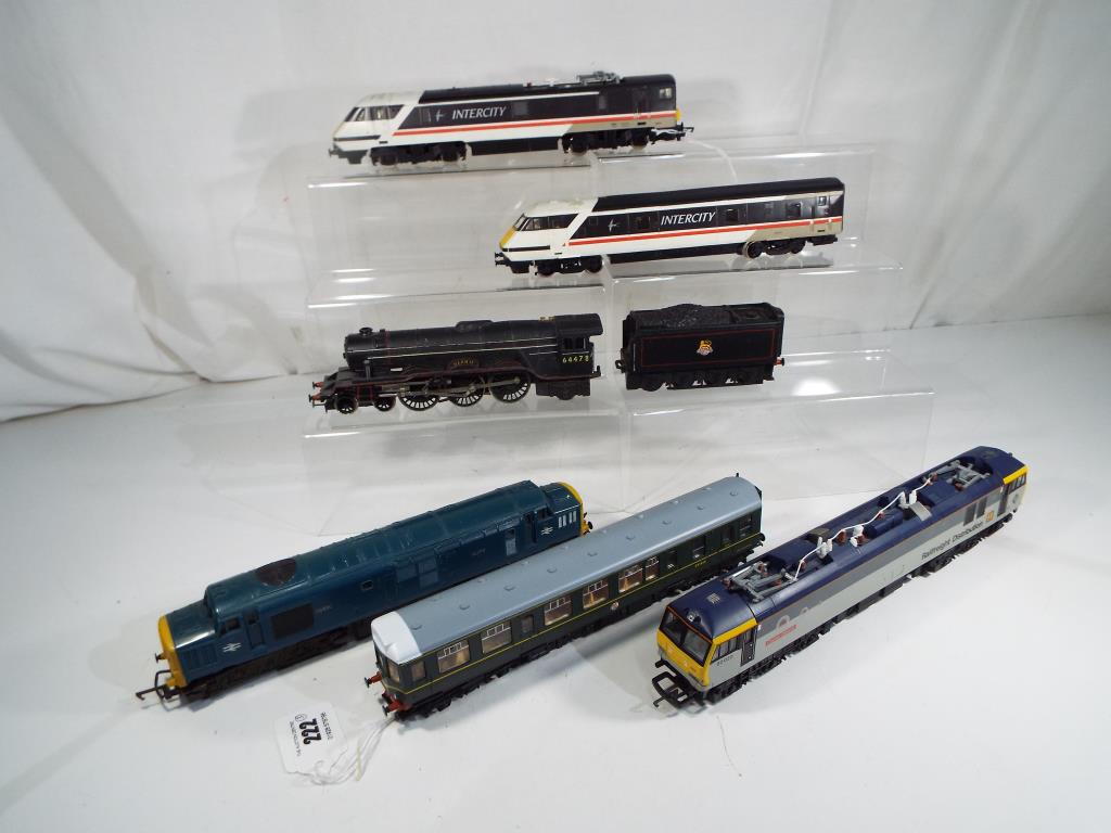 Model Railways - Hornby OO gauge twin unit Inter City loco and dummy car, diesel electric op.no.