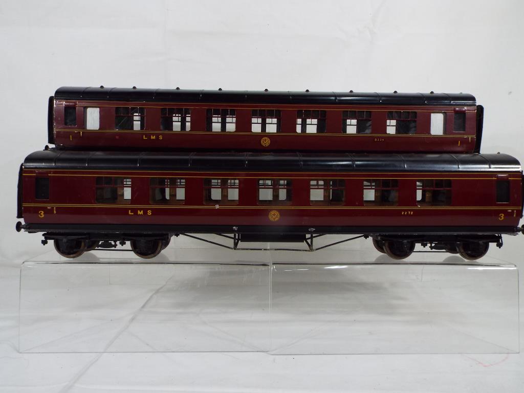 Model Railways - two unboxed Exley O gauge composite coaches in LMS livery, both in good condition. - Image 3 of 3