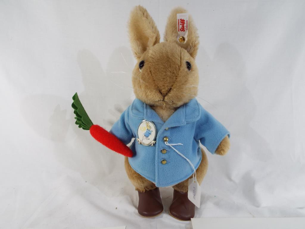 Steiff - A limited edition Steiff Peter Rabbit with certificate 1700 of 5000, button in ear, - Image 2 of 3