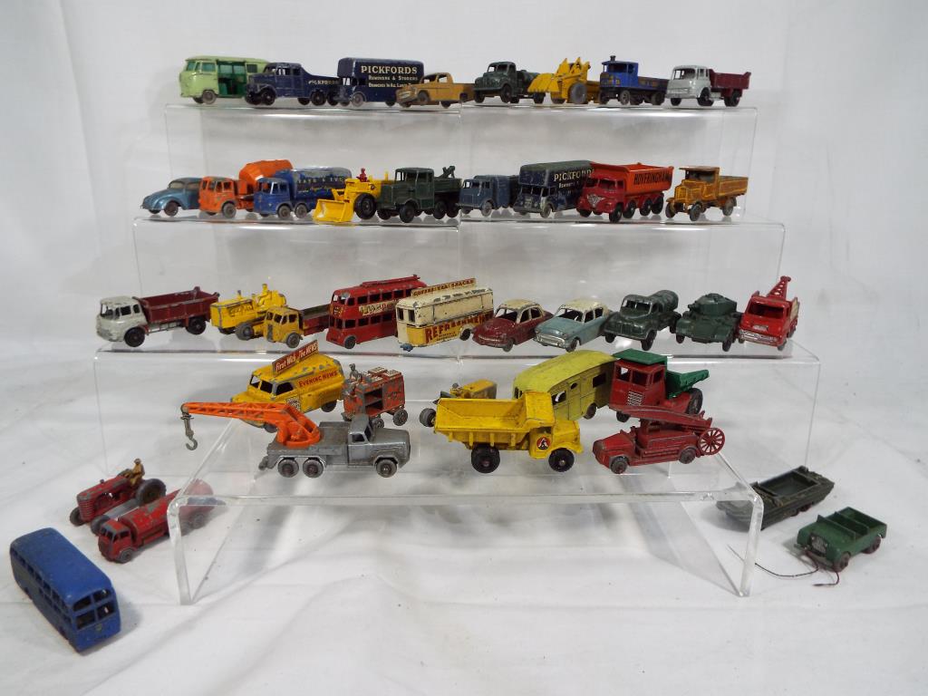 Lesney - a box containing approx 40 diecast model motor vehicles in good playworn condition Est £30 - Image 2 of 2