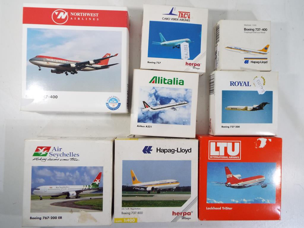 Herpa - eight boxed diecast airplanes in 1:500 scale comprising 503723, 501279, 503037, 508636,