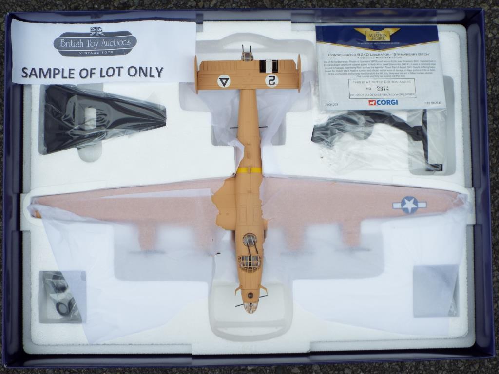 Corgi - Two boxed diecast aeroplanes in 1:72 scale comprising AA34003, - Image 2 of 3