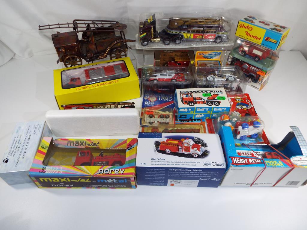 Brumm, Diano and others - Nineteen diecast and plastic fire vehicles in original boxes,