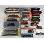 Model Railways - a good selection of boxed and unboxed items comprising Lima,