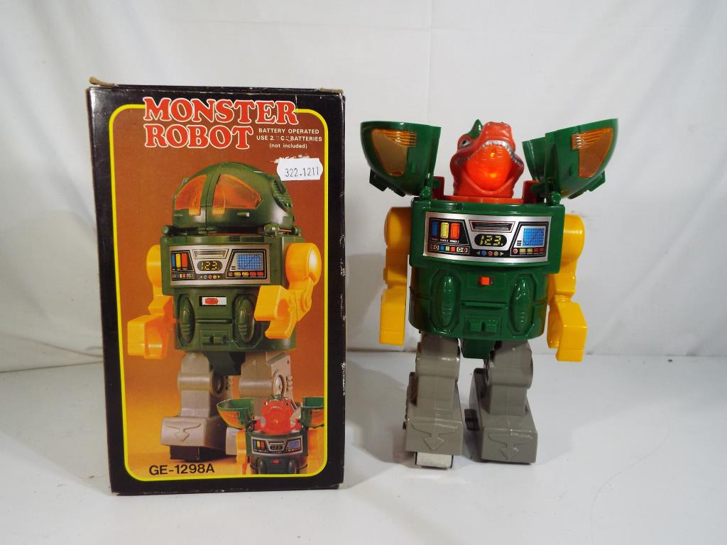 Monster Robot in original box by Horikawa, battery operated, - Image 2 of 2
