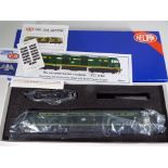 Heljan - an OO gauge D0280 'Falcon' BR two-tone Green Diesel Railcar,